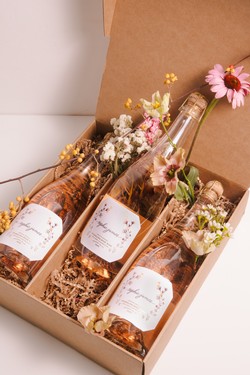 3-Bottle Sparkling Rosé Gift Box