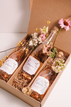 Sparkling Rosé 3-Bottle Gift Box